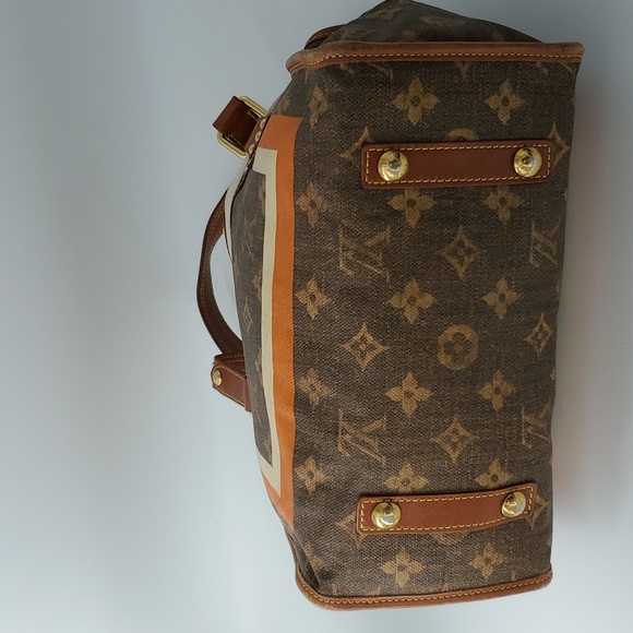 louis vuitton shoulder bag - Picture 3 of 4